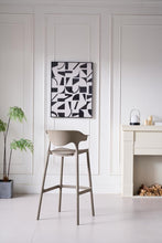 Butaco para Barra Elena, Color Taupe, Diseño Moderno