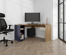 Escritorio En L Dafne, Fresno Europeo y Azul Kronos , con Dos Entrepaños y Base con Rodachinas Para Fácil Desplazamiento