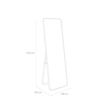 Espejo de Pie Letty, con marco metálico color negro