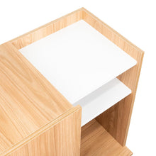 Mesa de Noche Cairo, Fresno Europeo y Blancco Duqueza, con una puerta lateral