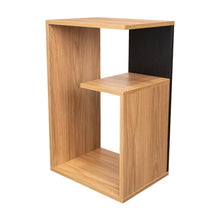 Mesa de Noche Evert, Fresno Europeo y Wengue, con diseño moderno y espacio para ubicar objetos