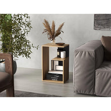 Mesa de Noche Evert, Fresno Europeo y Wengue, con diseño moderno y espacio para ubicar objetos