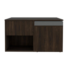 Mesa de Centro Lucien, Nogal Europeo, con espacio para colocar objetos decorativos ZF