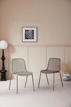 Set de 6 Sillas Barcelona, Color Taupe, con Espaldar en Líneas Diseño Moderno