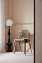 Set de 4 Sillas Barcelona, Color Taupe, con Espaldar en Líneas Diseño Moderno