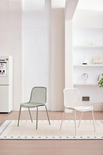 Set de 6 Sillas Barcelona, Color Taupe, con Espaldar en Líneas Diseño Moderno