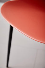 Silla Miami con Brazos, Color Rojo, Con espaldar y diseño Moderno X2