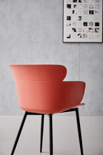 Silla Miami con Brazos, Color Rojo, Con espaldar y diseño Moderno X2