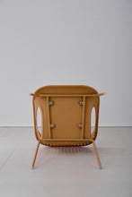 Silla Senit con Brazos, Color Naranja, Con espaldar y diseño Moderno