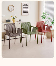 Silla Madrid con Brazos, Color Verde Olivo, Con espaldar y diseño Moderno X4