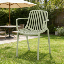 Set de 2 Sillas Parma, Verde, con Espaldar en Rayas y Diseño Minimalista