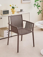 Silla Madrid con Brazos, Color Taupe, Con espaldar y diseño Moderno X2