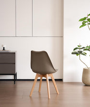 Set de 6 Sillas Fyn, Taupe, Diseño Minimalista con Espaldar, Cojín y Patas de Madera