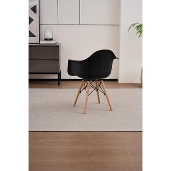 Silla Delia, Color Negro, Con espaldar y patas en Madera X2