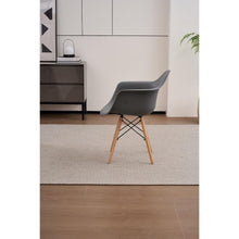Silla Delia, Color Gris Oscuro, Con espaldar y patas en Madera X4