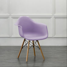 Silla Eymos , Color Lila, con Espaldar y Patas en Madera