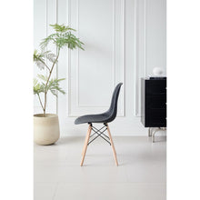 Set de 2 Sillas Aira, Color Negro, con Espaldar y Patas en Madera
