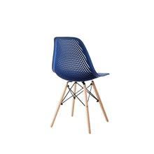 Silla Aira, Color Azul, con Espaldar y Patas en Madera