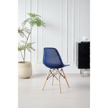 Set de 4 Sillas Aira, Color Azul, con Espaldar y Patas en Madera