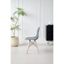 Set de 4 Sillas Aira, Color Gris Oscuro, con Espaldar y Patas en Madera