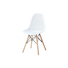 Set de 2 Sillas Aira, Color Blanco, con Espaldar y Patas en Madera