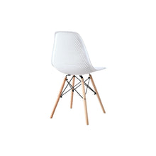 Set de 4 Sillas Aira, Color Blanco, con Espaldar y Patas en Madera