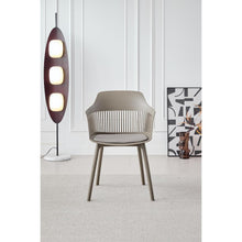 Set de 4 Sillas con Cojín Max, Color Taupe, con Espaldar en Rejilla