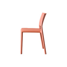 Set de 6 Sillas Toledo, Color Terracota, con Espaldar Liso y Cuadrado, Diseño Moderno