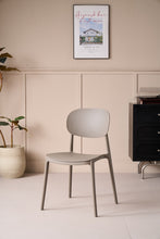 Set de 2 Sillas Milán, Color Taupe, con Espaldar y Diseño Moderno