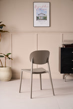 Set de 4 Sillas Milán, Color Taupe, con Espaldar y Diseño Moderno