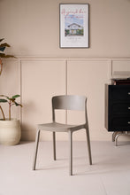Set de 2 Sillas Mónaco, Color Taupe, con Espaldar y Diseño Moderno