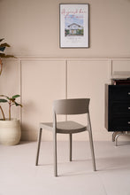 Set de 4 Sillas Mónaco, Color Taupe, con Espaldar y Diseño Moderno