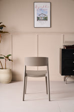 Set de 2 Sillas Mónaco, Color Taupe, con Espaldar y Diseño Moderno