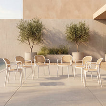 Silla con Brazos Nest, Color Blanco y Beige, Con espaldar y asiento en rejilla X6