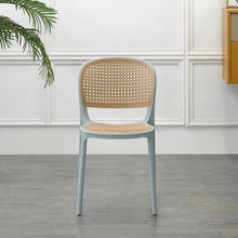 Silla Nest, Color Azul Claro y Beige, con Espaldar y Asiento en Rejilla