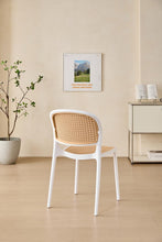 Set de 6 Sillas Nest, Color Blanco y Beige, con Espaldar y Asiento en Rejilla
