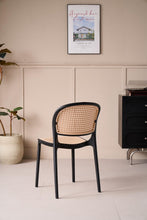 Set de 6 Sillas Nest, Color Negro y Beige, con Espaldar y Asiento en Rejilla