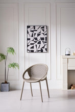 Silla Selva Con Brazos, Color Taupe, Con espaldar