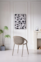 Silla Selva Con Brazos, Color Taupe, Con espaldar