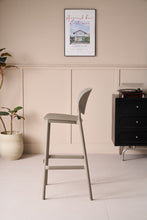 Silla para Bar Río, Color Taupe, Diseño Moderno X4