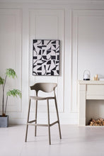 Silla para Bar Elena, Color Taupe, Diseño Moderno