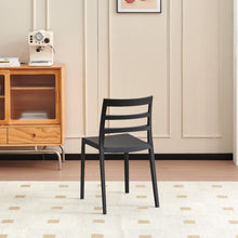 Set de 2 Sillas New York, Negro, con Espaldar en Líneas y Diseño Minimalista