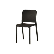 Set de 6 Sillas Triveca, Negro, con Espaldar Cerrado y Diseño Minimalista