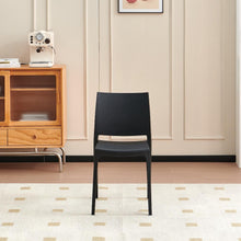Set de 6 Sillas Soho, Negro, con Espaldar Cerrado y Diseño Minimalista