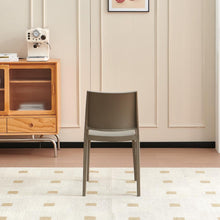 Set de 2 Sillas Soho, Taupe, con Espaldar Cerrado y Diseño Minimalista