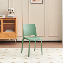 Set de 4 Sillas Soho, Verde, con Espaldar Cerrado y Diseño Minimalista
