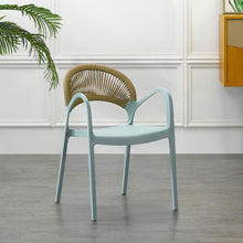 Silla Daytona, Azul Claro, con Espaldar, Reposa Brazos y Diseño Minimalista