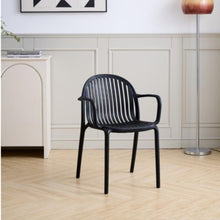 Set de 2 Sillas Marruecos con Brazos, Negro, con Espaldar en Rayas y Diseño Minimalista