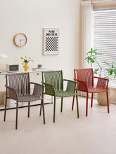 Silla Madrid con Brazos, Color Taupe, Con espaldar y diseño Moderno X2