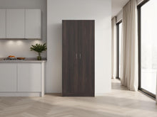 Alacena Roy, Nogal Europeo y Wengue, con dos puertas y manijas metálicas